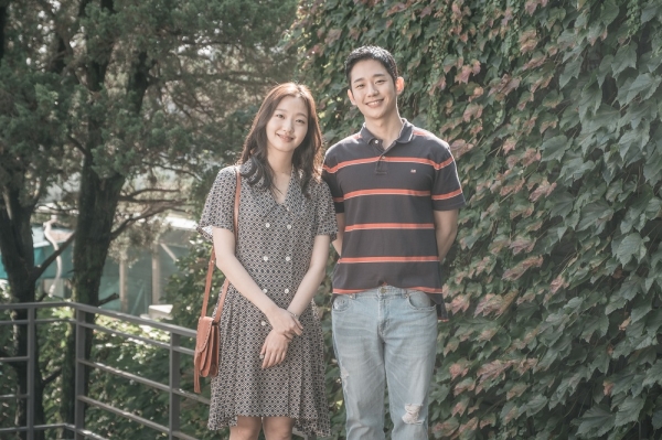 배우 김고은(왼쪽)과 정해인. ⓒCGV 아트하우스