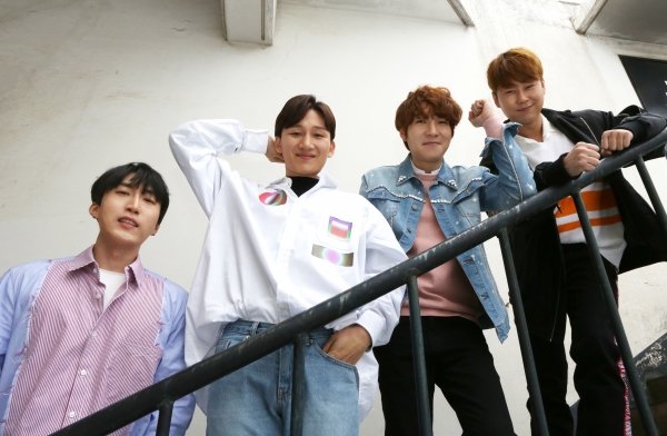 딕펑스 (사진 왼쪽부터) 박가람, 김현우, 김태현, 김재흥 ⓒ이정실 여성신문 사진기자