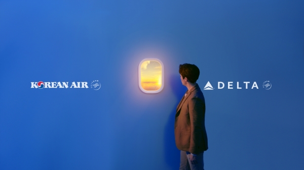 대한항공은 델타항공과의 조인트벤처 1주년을 기념하는 공동 광고를 시작했다. ⓒ대한항공