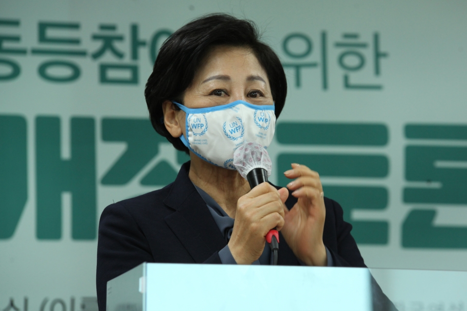 3일 오전 서울 여의도 KMA 여의도센터에서 한국여성의정과 한국여성정책연구원이 '정치관계법 개정 토론회'를 열고 남인순 더불어민주당 의원은 개회사 발언을 하고 있다. ⓒ홍수형 기자