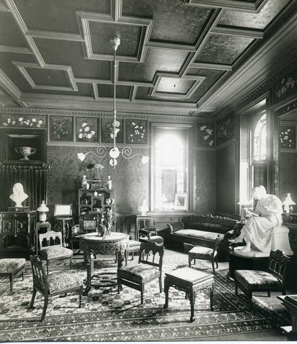 미국의 시인 엘리자베스 배릿 브라우닝을 기리기 위해 1880년 미국 매사추세츠주 웰즐리의 웰즐리 대학교에 만들어진 공간. ⓒWellesley College ⓒ게티이미지
