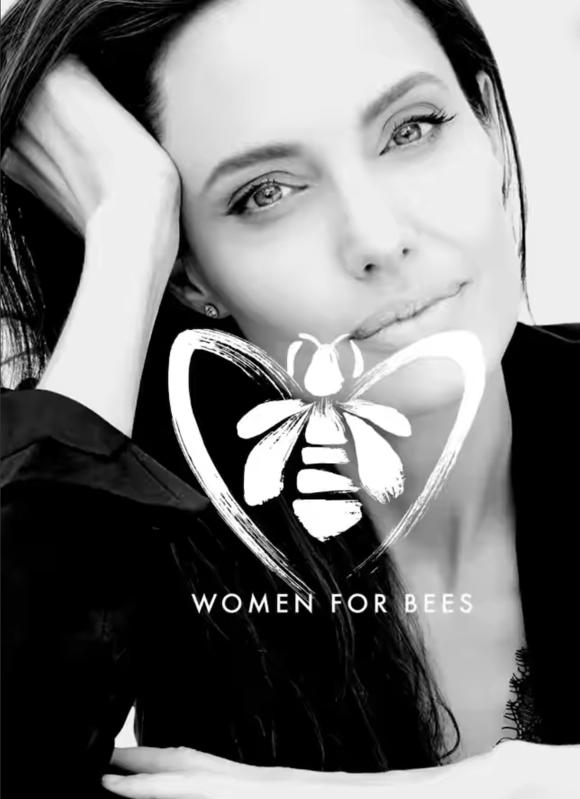 앤젤리나 졸리는 2021년 유네스코와 프랑스 화장품 브랜드 겔랑이 함께 추진 중인 여성 양봉가 지원 프로그램 ‘Women for Bees’의 홍보대사로도 활동 중이다. ⓒ겔랑