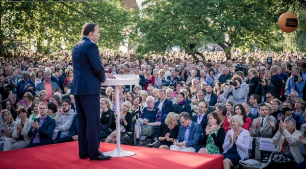 지난 2015년 스테판 뢰벤 전 스웨덴 총리가 알메달렌 정치박람회에서 연설하는 모습.  ⓒSocialdemokraterna.se