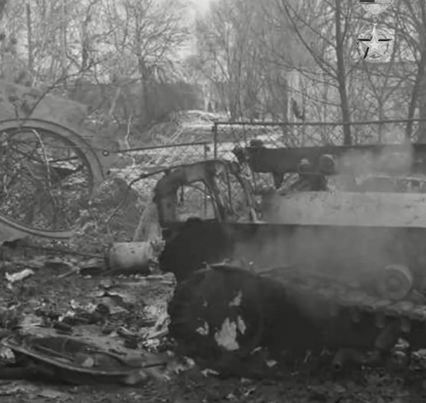 러시아군의 탱크가 우크라이나군의 공격으로 파괴됐다. ⓒ우크라이나군 트위터