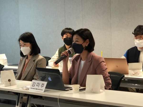 한국여성정치연구소는 13일 오후 서울시 중구 상연재에서 ‘2030청년, 성평등 정치를 실천하라’를 주제로 토론회를 열었다. ⓒ여성신문
