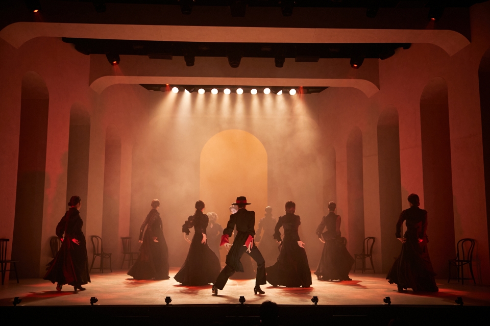 스페인 전통 춤 플라멩코의 정열적 리듬을 느낄 수 있는 뮤지컬 '베르나르다 알바' ⓒ정동극장