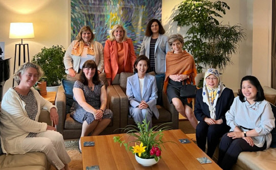 나경원 전 의원은 지난 6월10일 세계 각국의 여성 주한대사들과 만나 오찬을 했다. 사진=나경원 전 국회의원 페이스북