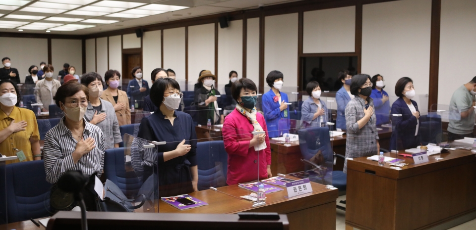 30일 서울 여의도 국회의사당에서 한국여성의정이 '성평등 지방의회 구축방안' 토론회를 개최했다. ⓒ홍수형 기자