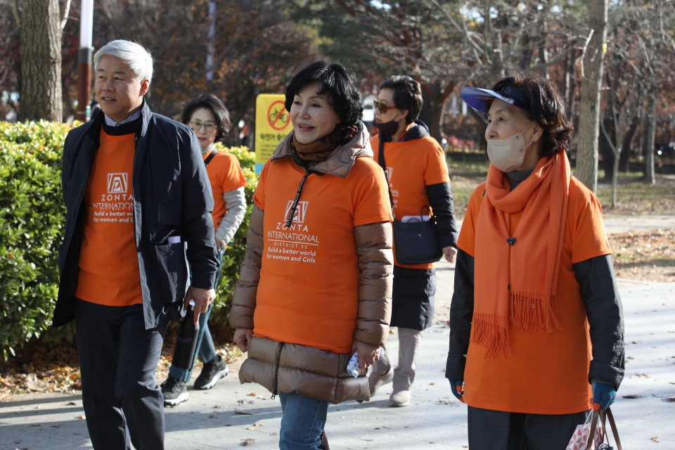 27일 서울 성동구 서울숲군마상에서 국제존타 KOREA가 '여성과 소녀를 위한 더 나은 세상 만들기' 걷기 대회를 개최했다. ⓒ홍수형 기자