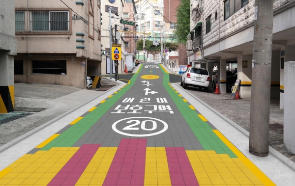 어린이·노인·장애인 등 교통사고에 취약한 교통약자가 안전하게 다닐 수 있도록 서울시가 보행자안전대책에 485억을 투입한다. ⓒ서울시