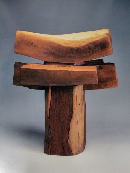 김윤신, 합이합일 분이분일(合二合一 分二分一) 1994-507, 1994, 알가로보 나무, 86×72×35cm ⓒ서울시립미술관 제공