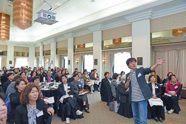 여성가족부 산하 한국양성평등교육진흥원은 창립 20주년을 기념해 4월 21일 오전 서울 중구 한국프레스센터에서 ‘2023년 제56회 포럼 본(本)’ 행사를 개최했다.  