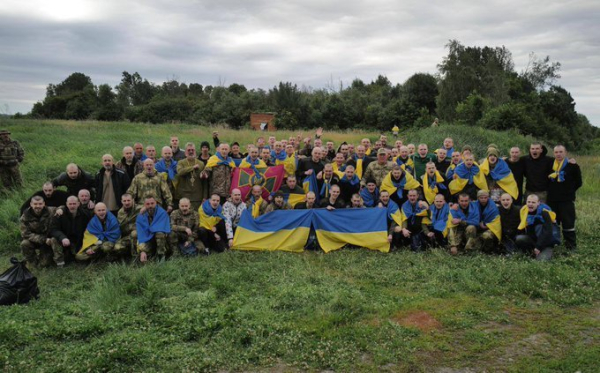 우크라이나군 포로 95명이 러시아군과의 포로 교환으로 석방됐다. ⓒ우크라이나 국방부 트위터