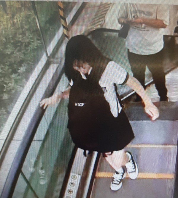 서울 관악경찰서는 나흘째 실종된 고등학교 1학년 김지혜(15)양을 찾고 있다. 김양은 지난 17일 오전 학교에 간다며 집을 나선 뒤 연락이 끊겼다.  ⓒ경찰 안전드림 홈페이지