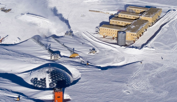 미국 국립과학재단이 운영하는 남극 맥머도 기지 ⓒ미국 국립과학재단