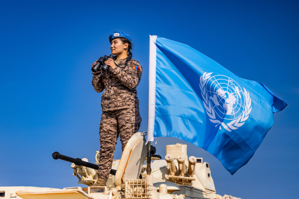 유엔 평화유지군이 탱크 위에서 정찰하고 있다. ⓒGregorio Cunha/UNMISS