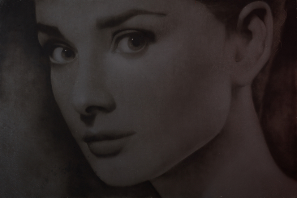 강형구, Audrey Hepburn, 2023, oil on canvas, 130x194cm. ⓒ에이치아트이엔티 제공
