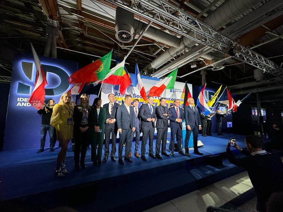 유럽의 극우 정당 지도자들이 지난 3일(현지시각) 이탈리아 피렌체에 모였다. ⓒ 마테오 살비니 트위터