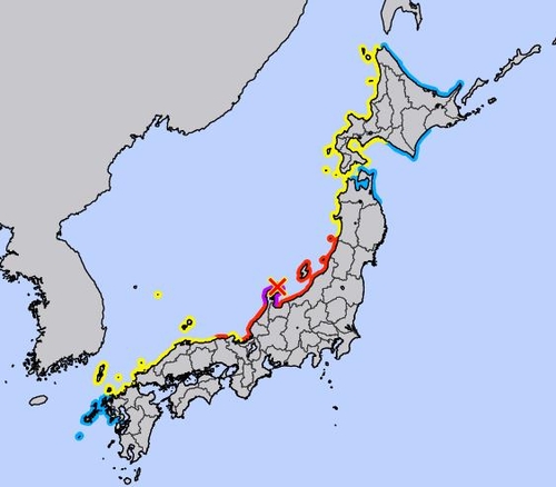 일본 기상청은 1일 이시카와현에서 발생한 강진 후 동해쪽을 접한 일본 북부 연안에 대형 쓰나미 경보(보라색)와 쓰나미 경보(붉은색), 주의보(노란색) 등을 발령했다. ⓒ연합뉴스