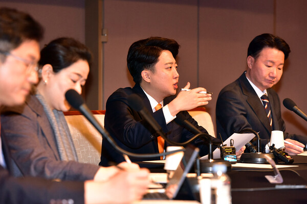 이준석 개혁신당공동대표가 19일 서울 중구 한국프레스센터에서 열린 관훈클럽 초청 토론회에서 발언하고 있다.(국회사진기자단) ⓒ연합뉴스