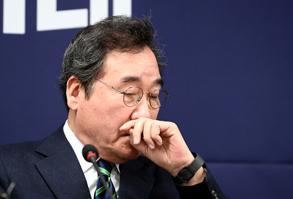 이낙연 새로운미래 대표가 20일 서울 여의도 새로운미래 당사에서 개혁신당과의 결별 기자회견을 하고 있다. ⓒ연합뉴스