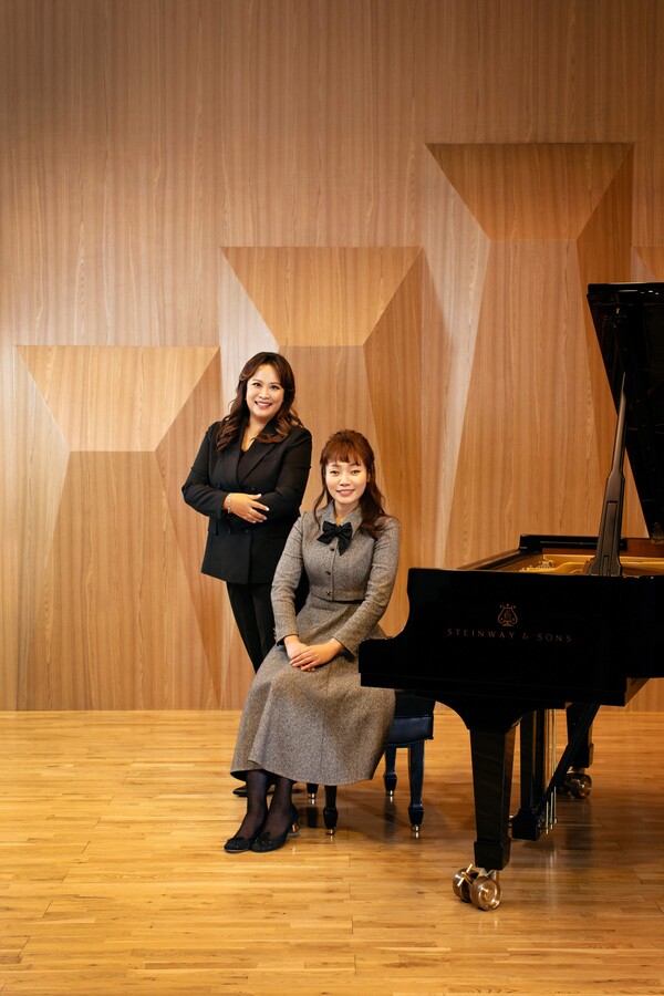 피아니스트 김예지와 소프라노 조선형. ⓒ김예지 의원실