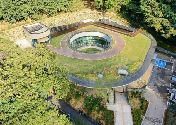 서초구립방배숲도서관 전경 ⓒ서초구