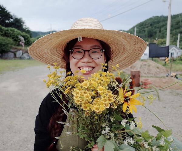 ‘퍼머컬처’ 농법을 바탕으로 기후위기 대응 활동을 해온 ‘소란’ 유희정 퍼머컬처네트워크 대표활동가. ⓒ제26회 서울국제여성영화제 제공