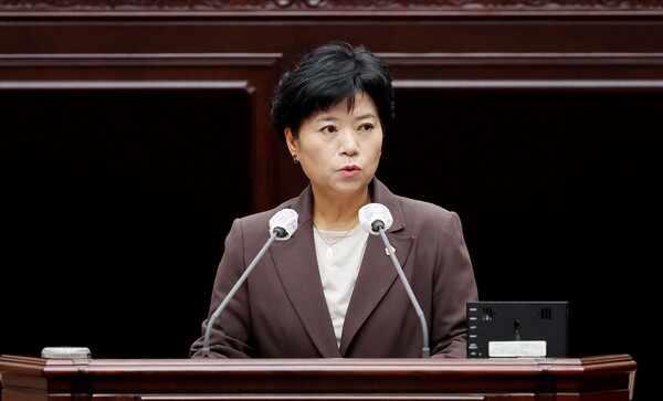 인천시의회 유승분 의원(국힘·연수3)은 지난 8일 ‘5분 자유발언’에서 발달장애인의 사회참여 확대를 위해 인천발달장애인평생교육센터를 추가 확충하고, 그 기능을 강화해야 한다고 촉구했다. ⓒ인천시의회