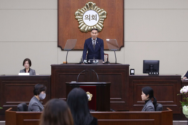 서초구의회(의장 고선재)는10일 제338회 임시회를 개최하며 새해 첫 회기 일정을 시작했다. ⓒ서초구의회