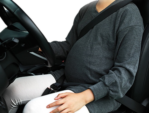 임산부 전용 안전벨트 사용 사진 ⓒ강북구