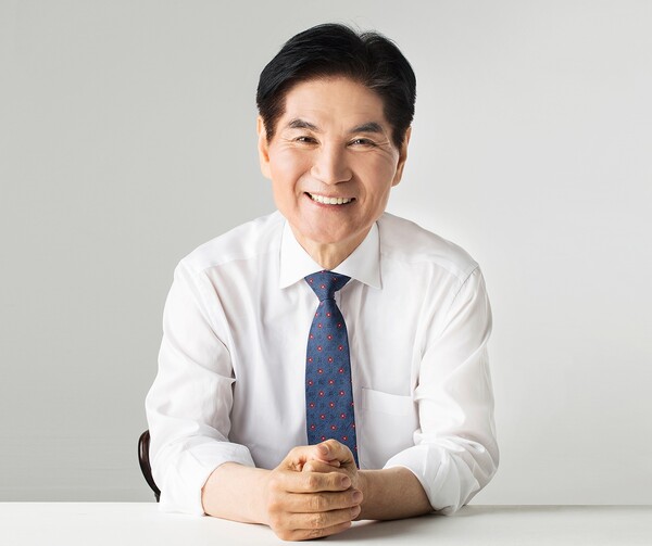 이용선 의원(더불어민주당, 서울 양천을)이 17일 자녀 교육비 세액공제 대상을 확대하고 공제 한도를 상향하는 「소득세법 일부개정법률안」을 대표 발의했다. ⓒ이용선 의원실