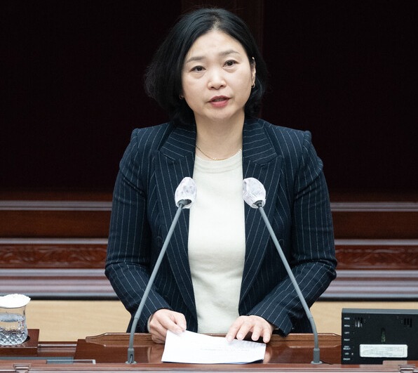 유경희 인천시의원(민주당·부평구2)이 본회의장에서 발언하고 있다. ⓒ인천시의회