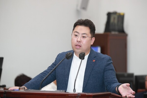 한동수 의원이 제주도민의 트라우마 예방과 치료를 포함한 ‘정신건강 증진 조례’ 일부 개정안을 대표 발의했다. ⓒ제주도의회