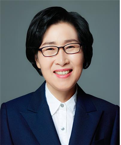 한국양성평등교육진흥원은 김삼화 법무법인 지혜로 변호사가 제10대 양평원 원장으로 공식 임기를 시작한다고 17일 밝혔다. ⓒ한국양성평등교육진흥원