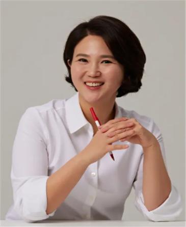 여성가족부 산하 양육비이행관리원은 전지현 변호사가 독립법인으로 출범한 양육비이행관리원의 초대 원장으로 공식 임기를 시작한다고 17일 밝혔다. ⓒ양육비이행관리원