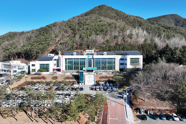 경북 청송군이 대형산불로 삶의 터전을 잃은 주민들을 위해 재난예비비 20억 원을 긴급 투입한다. ⓒ청송군