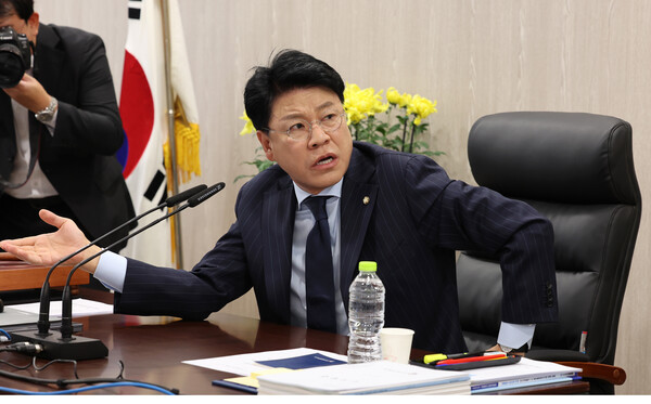 성폭력 혐의로 고소된 장제원 전 국민의힘 의원이 3월 31일 숨졌다. ⓒ연합뉴스