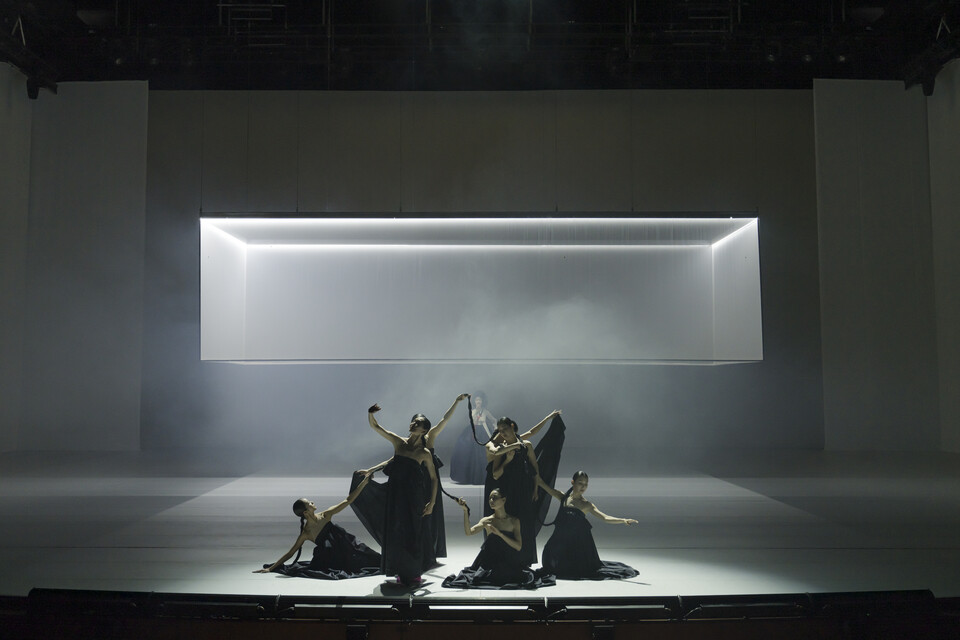 국립무용단 ‘미인’. ⓒ국립무용단 제공