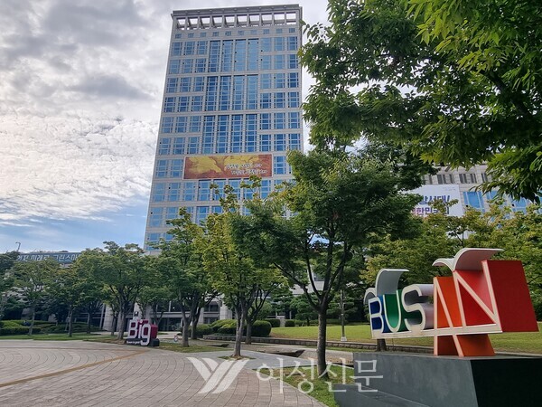 부산시청 전경. ⓒ임순택 기자  