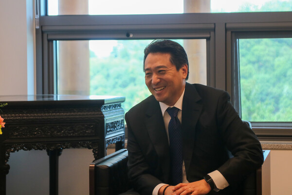 전인건 관장은 미술관이 단순한 전시 공간이 아니라 연구와 교육, 새로운 기술과의 융합을 통해 발전하는 기관이어야한다고 강조한다. ⓒ대구간송미술관