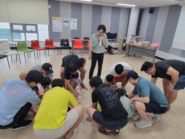 관악구가족센터에서 진행한 아버지교실 운영 모습. ⓒ관악구