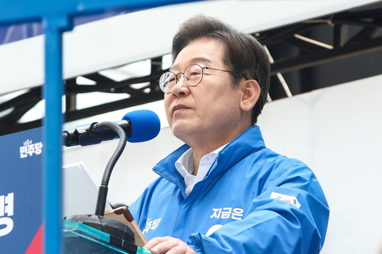 19일 서울 용산역 광장에서 열린 이재명 더불어민주당 대선후보의 유세 현장에서 이재명 후보가 발언을 하고 있다. ⓒ손상민 사진기자