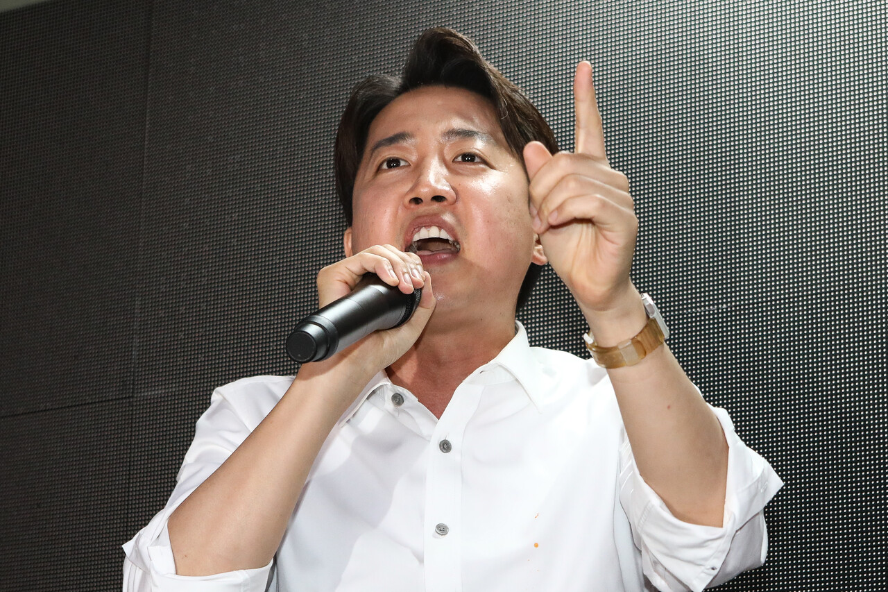 5월 15일 서울 건대입구역에서 이준석 개혁신당 대선 후보가 거리 유세를 하고 있다. ⓒ손상민 사진기자