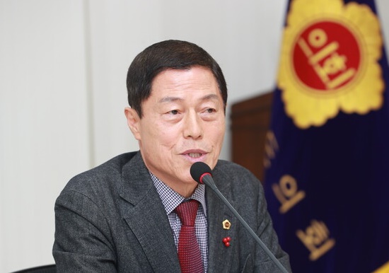 김현문 충북도의원(국민의힘, 청주14)이 고령친화도시 조성과 관련 산업 육성을 위한 조례안 2건을 대표 발의했다. ⓒ충북도의회