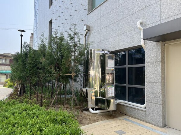 천호2동주민센터 유용미생물(EM)보급기 설치 현황. ⓒ강동구