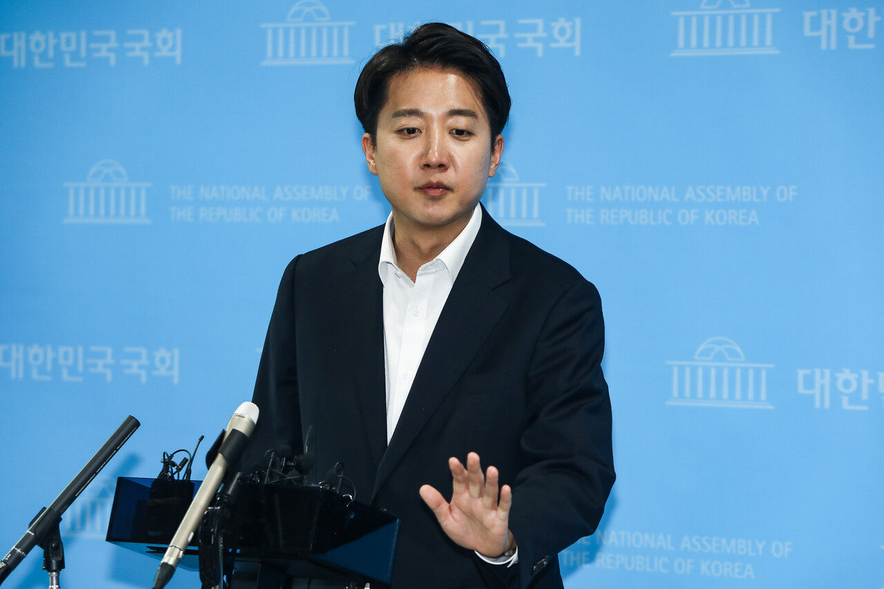 5월 30일 서울 영등포구 국회 소통관에서 열린 긴급 기자회견에서 이준석 개혁신당 의원이 발언하고 있다. ⓒ손상민 사진기자