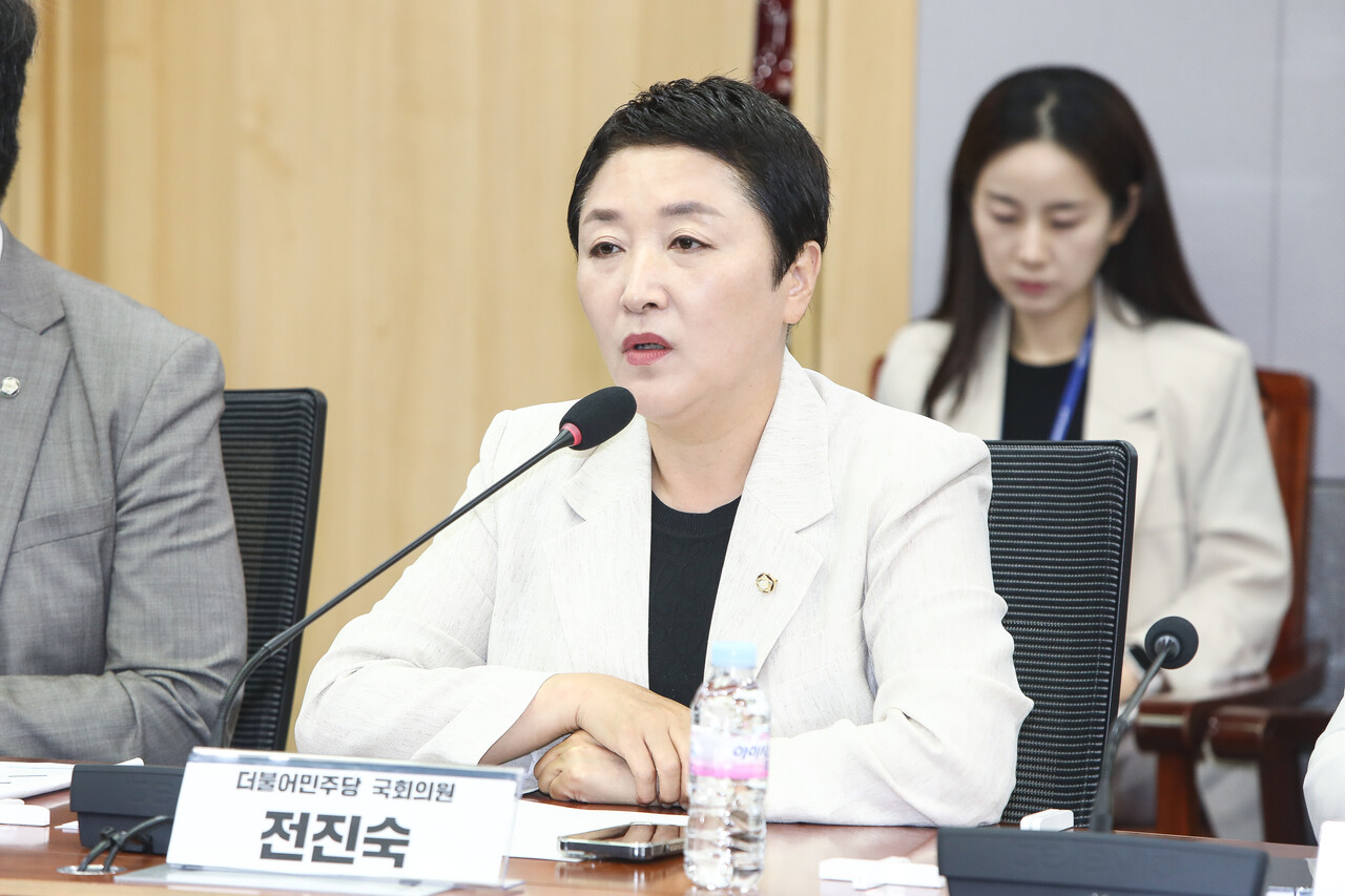 원내부대표 전진숙 의원은 여성운동가 출신으로 여성단체 대표, 광주 북구의원, 광주광역시의원 등을 거쳐 국회에 입성했다. ⓒ손상민 사진기자