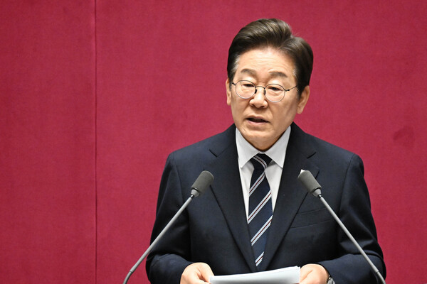 이재명 대통령이 26일 서울 여의도 국회 본회의장에서 정부의 2차 추가경정예산안 제출과 관련해 첫 시정연설을 하고 있다. ⓒ연합뉴스(국회사진기자단)