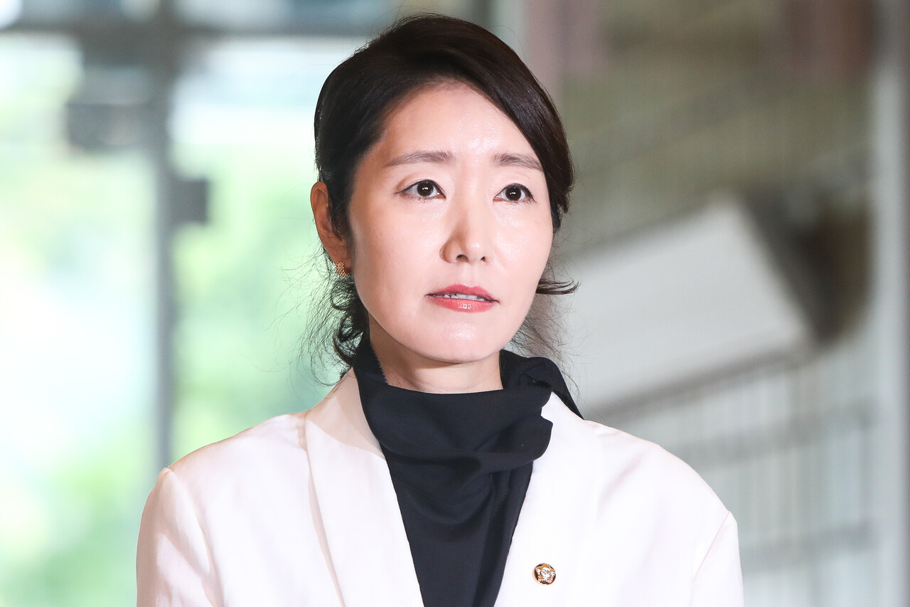 26일 서울 종로구 광화문 인근 이마빌딩 1층에서 강선우 여성가족부 장관 후보자가 출근에 앞서 연 기자회견에서 발언하고 있다. ⓒ손상민 사진기자